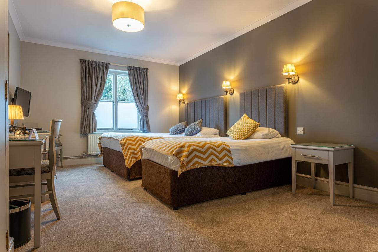 The Dog & Bear Hotel Lenham Exterior photo